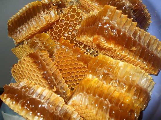 sáp ong nguyên chất